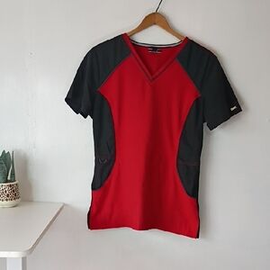 Elle Scrubs Top Red and Black Women's Top Size Small